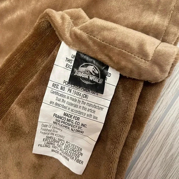 Jurassic World Brown Dinosaur Plush Head Wrap Kids Blanket size 48”Wx30”H - Picture 5 of 16